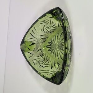 Hazel Atlas Vintage Green Starburst Pattern Glass Triangle Ashtray